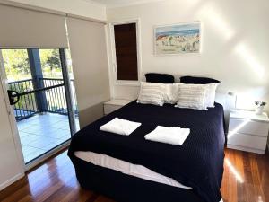 Rainbow Beach House - Rainbow Beach. Pool. Wifi. Views.