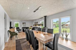 C11535-Hemmet-Horsfold-89