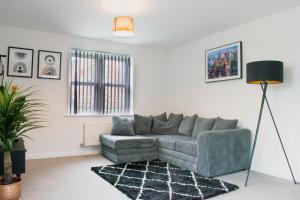 Contractors & Relocators Apt, Long Stay Savings, Fibre Optic Hi-Speed Wi-Fi, Multiple Free Parking Spaces, Netflix - Guests 4