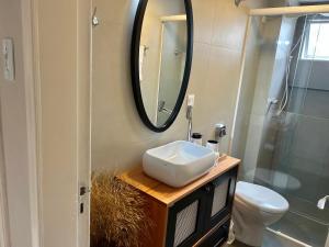 Apto a uma quadra do mar, 3 quartos, lindo