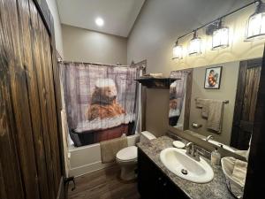 Whispering Pines Cabin