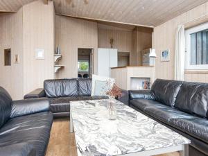 6 person holiday home in Harboøre-By Traum