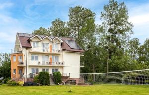 Nice Apartment In Jastrzebia Gora With Sauna