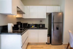 Centric Apt Rooftop Oceanview & Jacuzzi