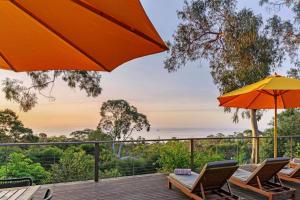 Arthurs Sanctuary - Bay Views 100sqm deck