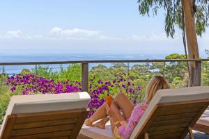 Arthurs Sanctuary - Bay Views 100sqm deck