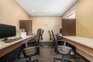 Best Western PLUS Burnaby Hotel