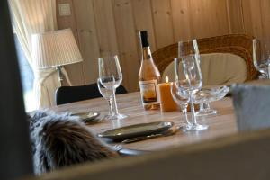 C11009-Hemmet-Tues-Drowt-40