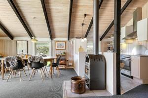 C11009-Hemmet-Tues-Drowt-40