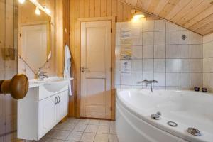 C11165-Hemmet-Bork-Hytteby-175