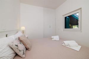 Apartments by the sea Crikvenica - 5585