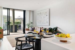 Waterside Luxe - Marina Terrace