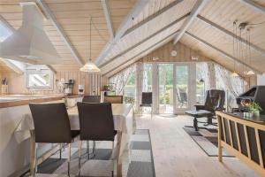 C11053-Hemmet-Horsfold-178