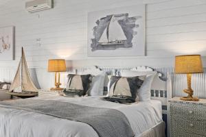 Seahouse Studio - Private Beach Access Pets