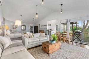 Seahouse Studio - Private Beach Access Pets