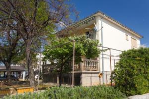 Apartments with parking space Punat, Krk - 24852