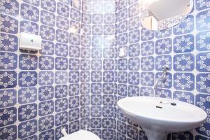 Apartments with parking space Punat, Krk - 24852