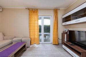 Apartments with parking space Punat, Krk - 24854