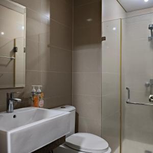 LDN Secret Crib - Newport City