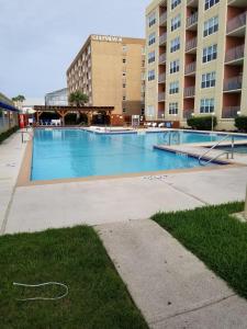 Private Beach Access Pool & Hot Tub BBQ Pits Gulfview II #408 home