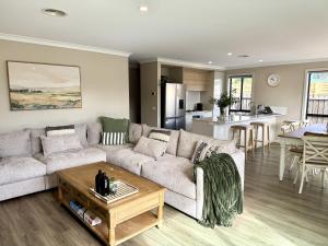 The Green on Golf Street - Inverloch & Linen Inc