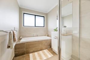 The Green on Golf Street - Inverloch & Linen Inc