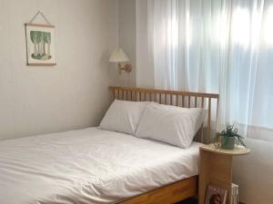 Free Early Check-in! 5min to Subway Station Store at Doorstep