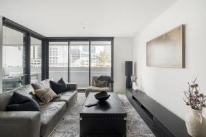 Luxury City Escape Steps from RAC Arena