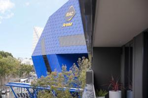 Luxury City Escape Steps from RAC Arena