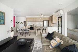 Luxury City Escape Steps from RAC Arena