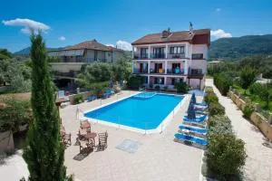 克里斯蒂娜工作室旅馆 - 利吉亚