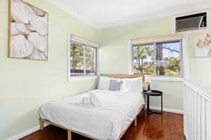 Spacious Two-Bed Suite with Private Bath-Marsfield