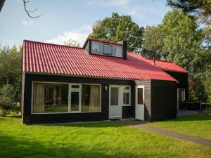 Wooded Park Retreat in Drenthe