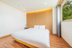 Ocean2YouResort SokchoSeorakBeach Hotel&Condo