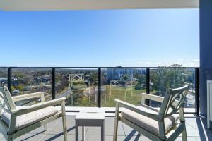 Bright 1BR Apartment with Stunning Views - Hosted by Canstay