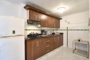 Casa grande cerca al Poblado