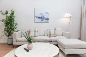 Modern Rosebery 3BR Loft w Parking & Self Check-in