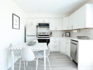 Ocean Front Condo Beach Haven, Pool Beach Badges Wifi Ocean Views