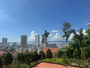 Sea & Mountain by Kim