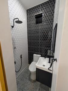 DRyan Tiny House with Private Pool
