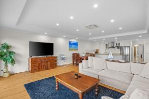 Rhyll Seaside Penthouse