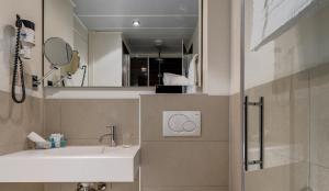Economy Double Room room in Continental Hotel Lausanne