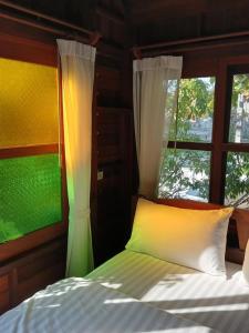 Serene teak Boutique