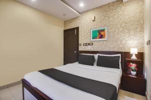 Hotel O Grand Sandarshini Inn Near MGBS Bus station