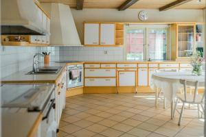 Creative Hideaway By Hållsviken Bay