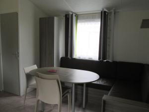 Campings Camping Val de Boutonne : photos des chambres