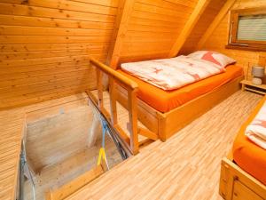 Cozy Forest Hideaway in Suhl