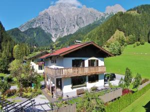 Chalet in Leogang near Ski Slopes