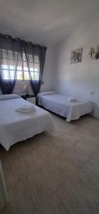 Ideal for Families-Childrens Play Area, Terrace, BBQ, WiFi