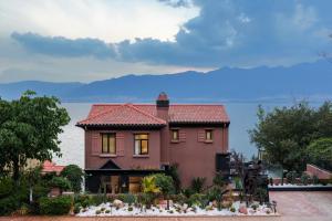 Dali StarLight Seaview Resort Hotel